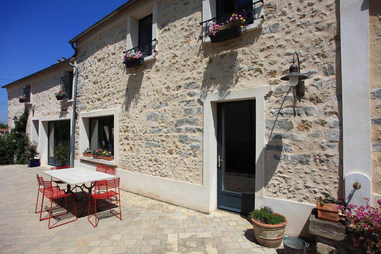 Superior Family Room in Breuillet (Essonne), Essonne