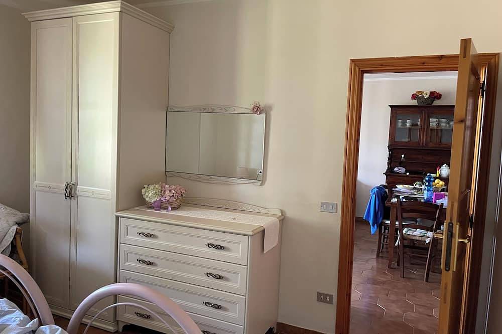 Latrappolina - Ferienhaus mit Meerblick, ruhig, Wlan, max. 6 Pers, 80 qm,3 Schlz in Morcone (Capoliveri), Capoliveri