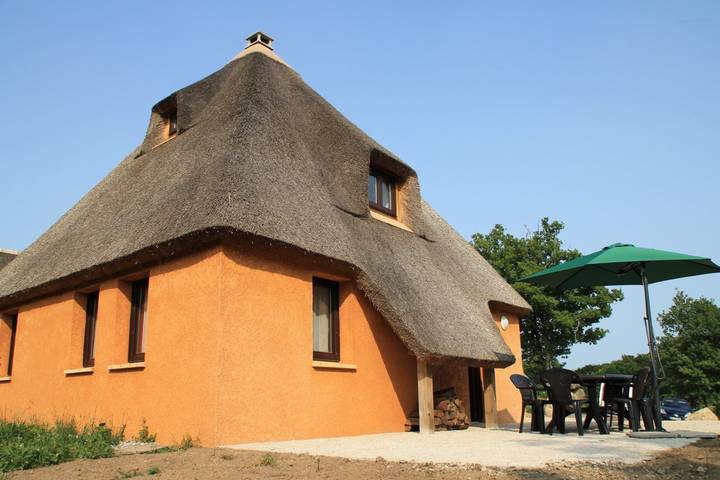 Gîte pour 6 personnes, avec jardin et terrasse