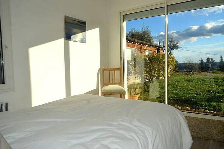 Charmante Villa californienne avec piscine et parking privés et wifi gratuit in Tourrettes, Région de Draguignan