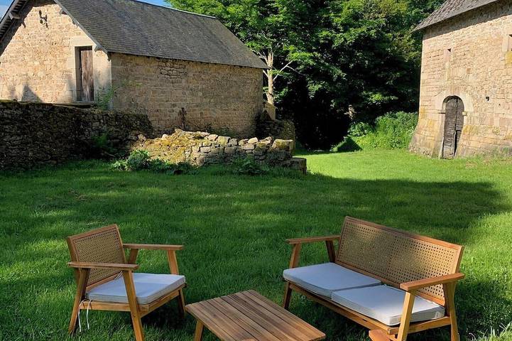 Location de vacances pour 7 personnes, avec balcon à Saint-Merd-les-Oussines
