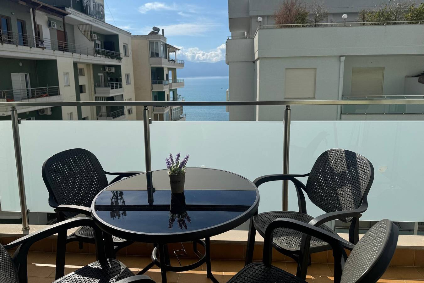 Apartamento entero, Apartamento de vacaciones para 7 personas con balcón in Vlorë (Ciudad), Vlorë