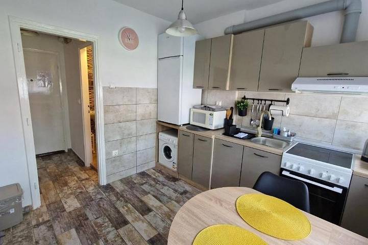 Ganze Wohnung, 1-Zimmer-Ferienwohnung mit Klima Osijek, Slavonija A-23172-a in Osijek, Osijek-Baranja
