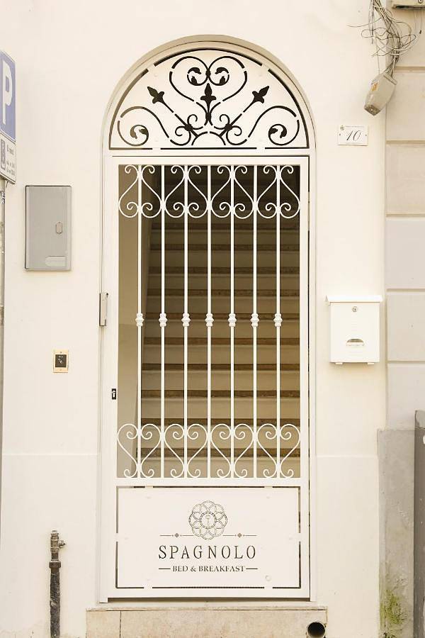 Chambre d’hôte pour 4 personnes, avec jacuzzi et balcon à San Pancrazio Salentino - 2