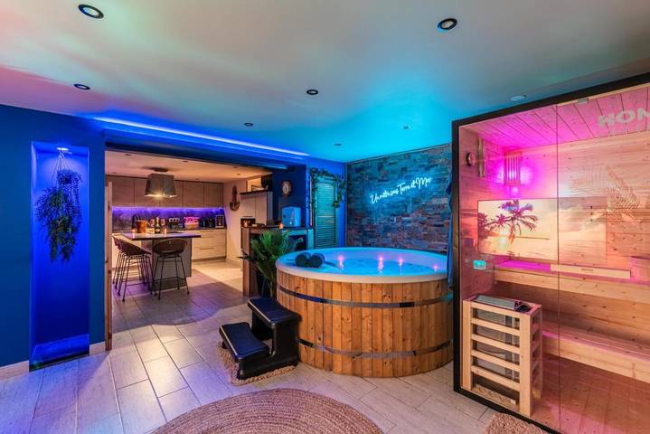 Appartement de vacances pour 4 personnes, avec Jacuzzi et Terrasse ainsi que Jardin et Sauna
