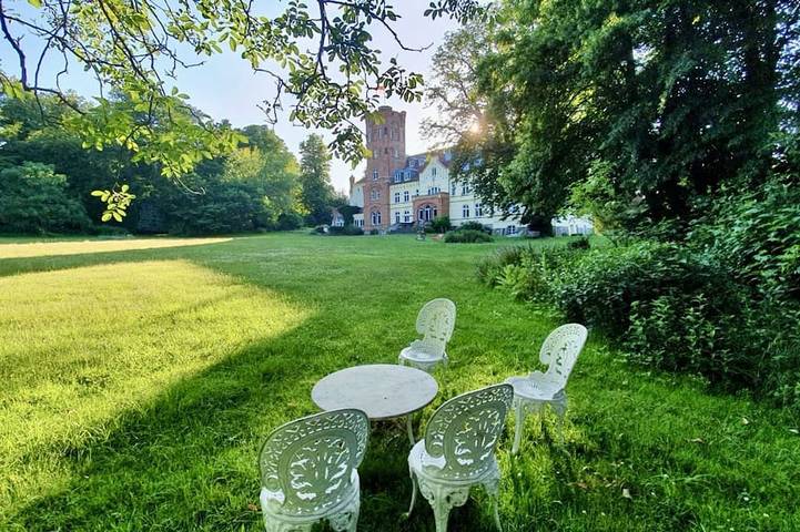 Schloss für 4 Personen, mit Garten und Balkon in Lelkendorf - 4