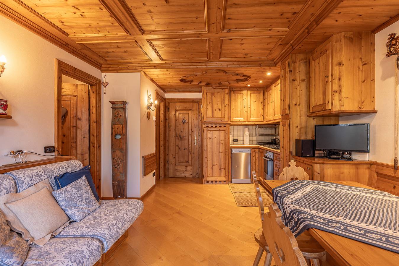 Appartamento intero, Casa Lacedel 2 ai piedi delle piste da sci in Cortina d'Ampezzo e dintorni, Dolomiti Superski
