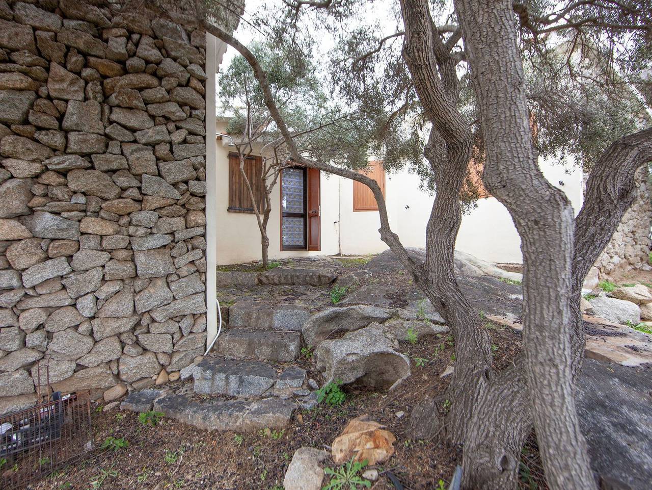 Ganze Ferienwohnung, Felshaus über dem Wasser - Nr. S338.1 in Notteri, Villasimius