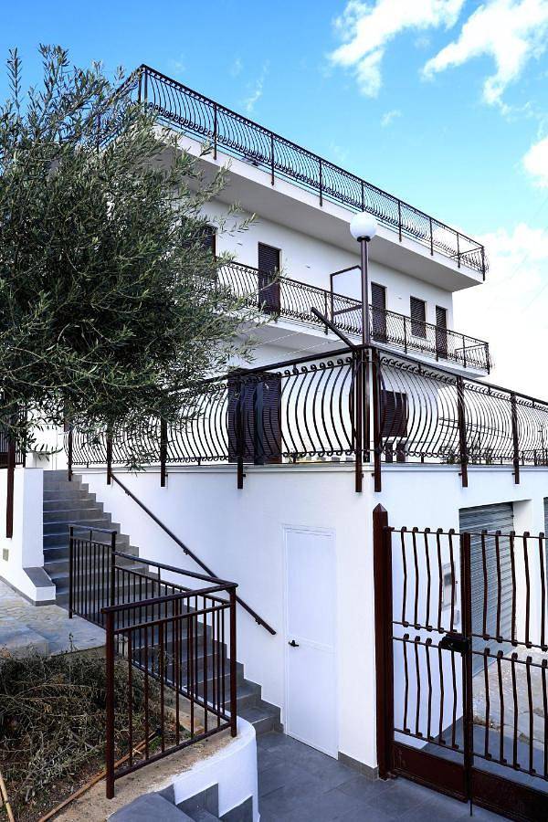 Villa pour 4 personnes, avec balcon ainsi que jardin et jacuzzi à Trabia - 3