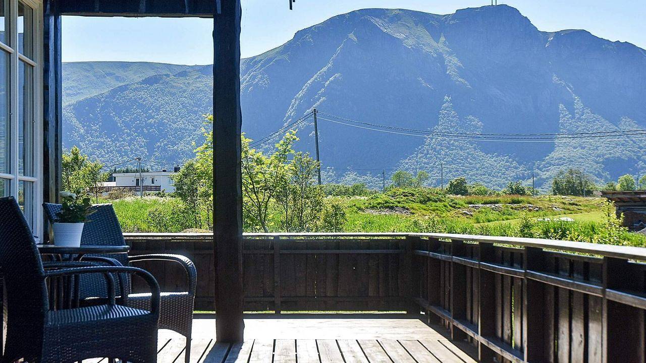 Ferienhaus für 8 Personen (109 m²) in Farstad in Fræna, Nördliches Fjordnorwegen