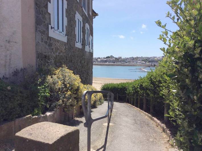 Gîte pour 4 personnes dans Port de Plaisance des Sablons