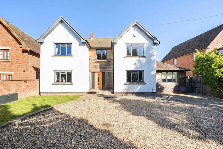 Cottage for 10 people in Hertfordshire