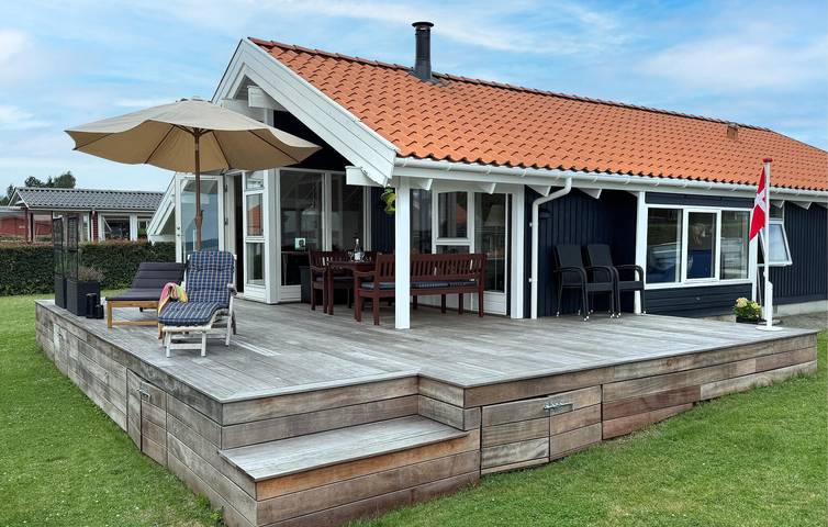 Ferienhaus für 6 Personen, mit Terrasse und Whirlpool sowie Garten und Sauna in As Vig