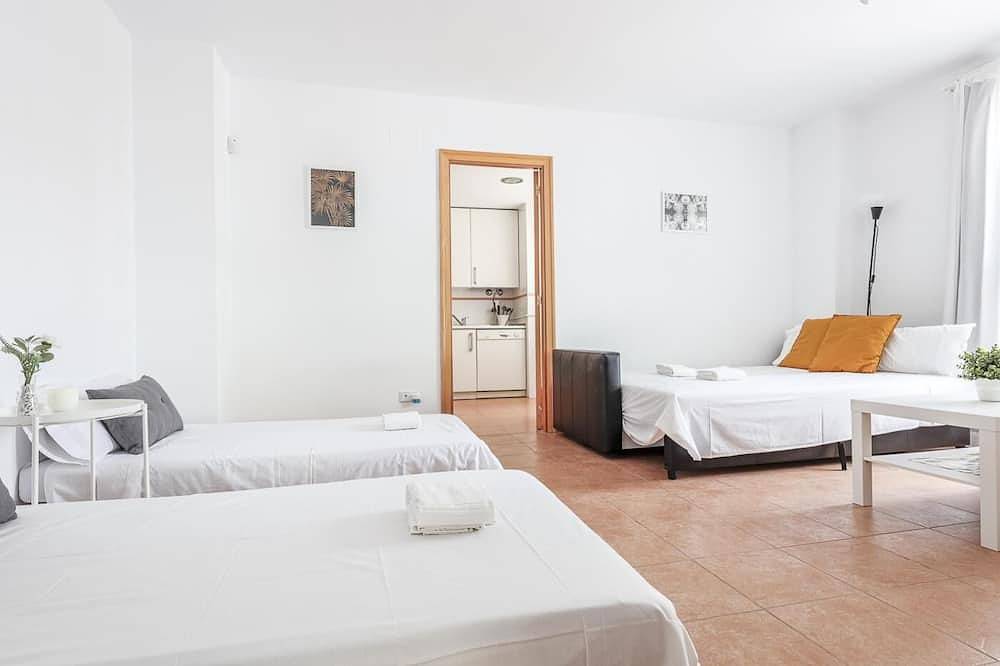 Apartamento entero, Apartamento altas calidades 1 hab, 1 baño. La Algaba. in La Algaba, Provincia de Sevilla