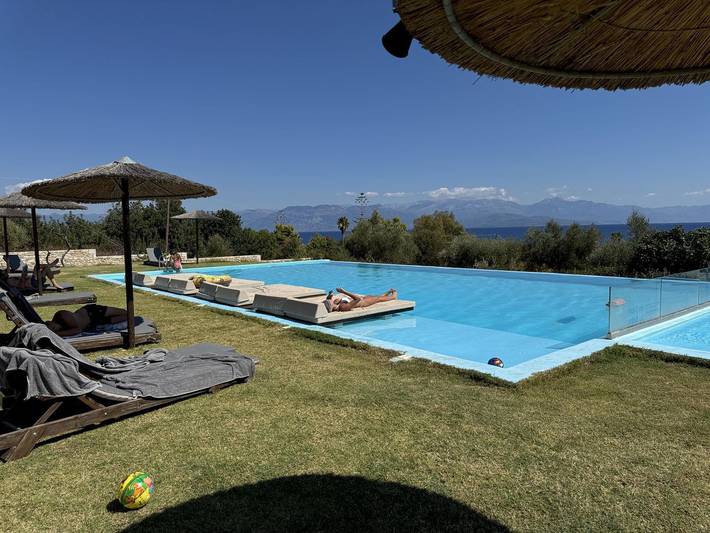 Location de vacances pour 5 personnes, avec jardin ainsi que bassin pour enfant et piscine à Messine - 2