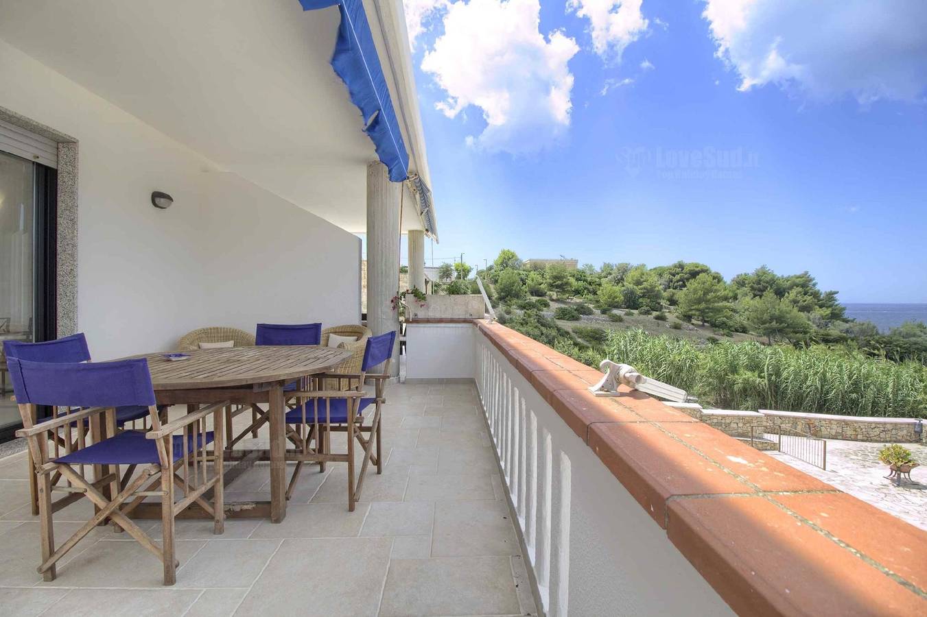 Sunset Greg, lovely front bay terraced house in Marina di San Gregorio, Patù