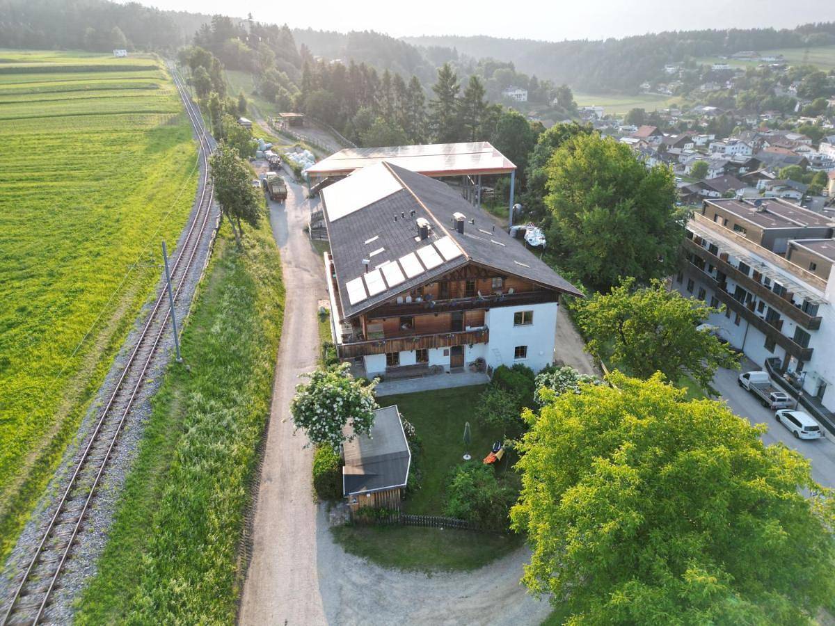 Ganze Wohnung, Two-Bedroom Apartment with Balcony (4 Adults) in Stubaier Alpen, Mutters