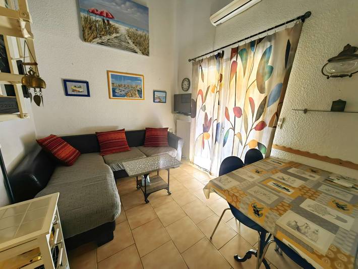 Villa for 4 people, with pool in Agde