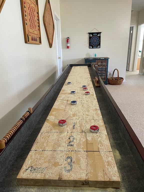 Privater Pool Seeseite. Großes Haus mit sieben Schlafzimmern. Pool geöffnet bis Mitte Oktober in Lake Gaston