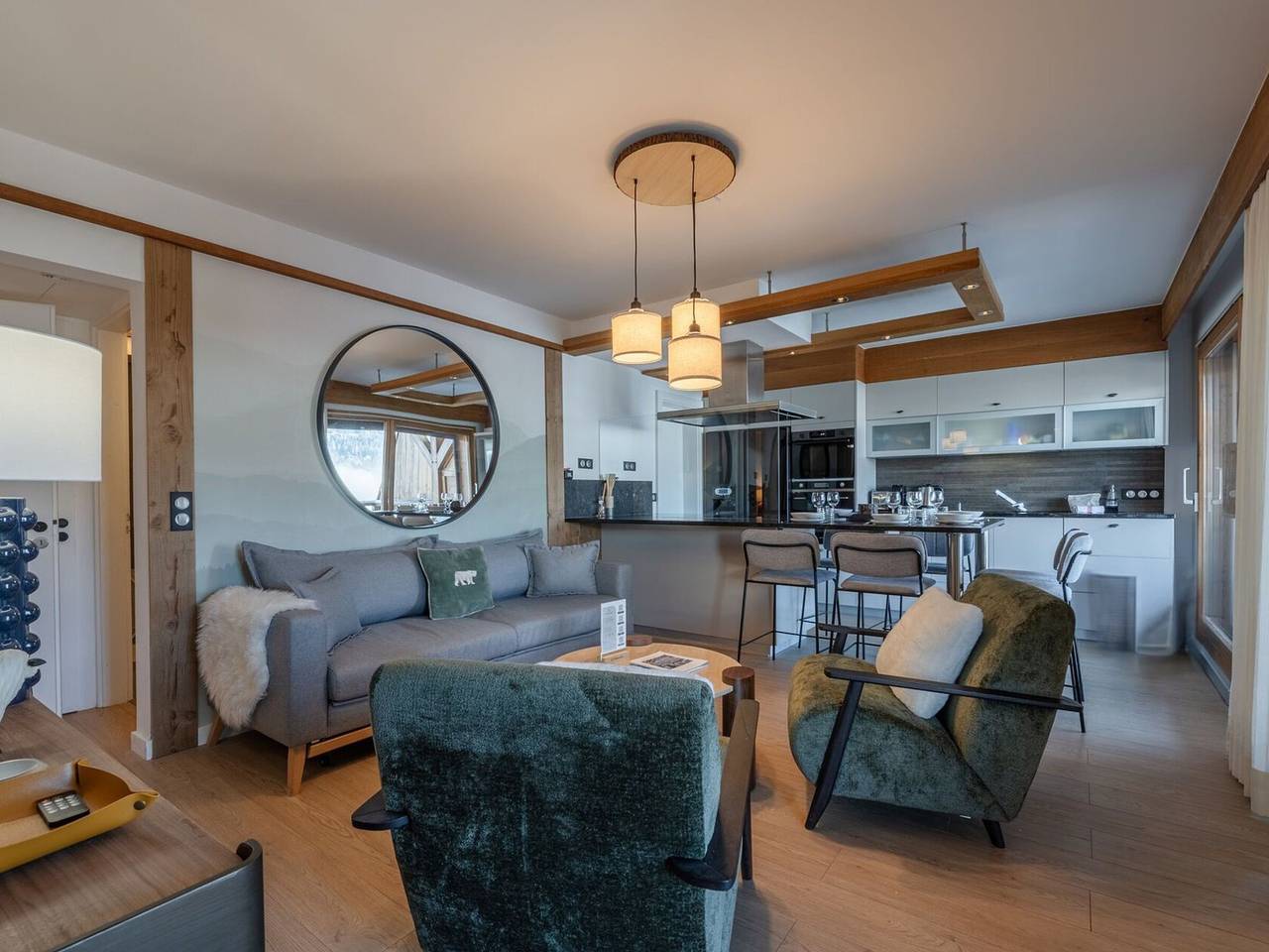 Appartement entier, Appartement 4 pièces à Morzine avec parking, piscine l'été in Morzine, Les Portes du Soleil