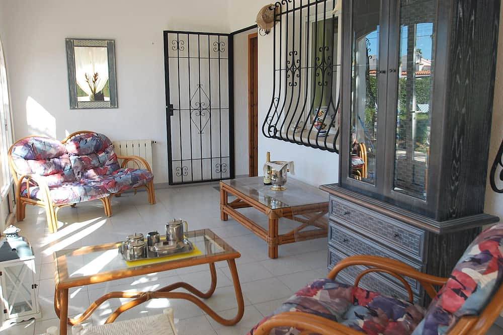 Chalet cerca de la playa con piscina privada, aire acondicionado, internet in Almadraba, Costa Blanca