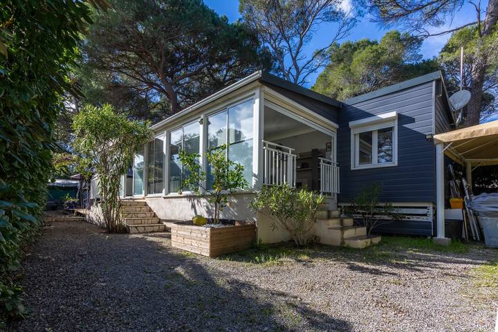 Camping für 4 Personen, mit Garten und Kinderpool an der Côte d'Azur - 2