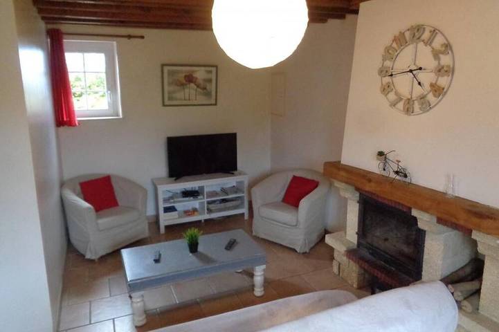 Location de vacances pour 6 personnes, avec jardin à Bec-de-Mortagne