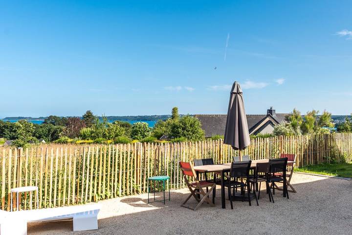 Gîte pour 8 personnes, avec Terrasse ainsi que Jardin et Vue à Ploubazlanec - 4