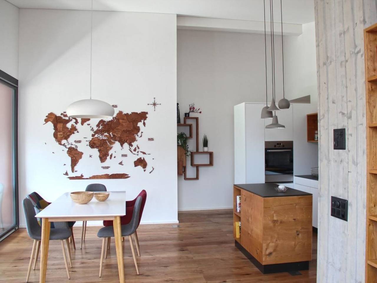 Ganze Wohnung, Moderne, komfortable Dachwohnung mit Bergsicht in Disentis, Surselva