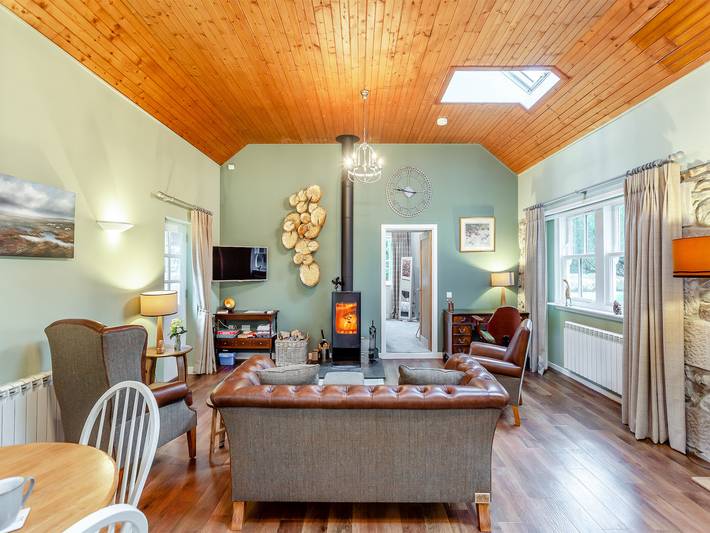 Log cabin for 2 people in Loch Ness