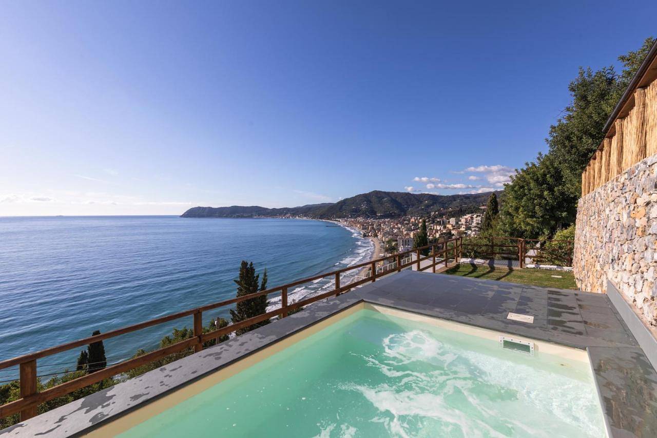 La Sterlizia di Santa Croce in Alassio, Riviera di Ponente