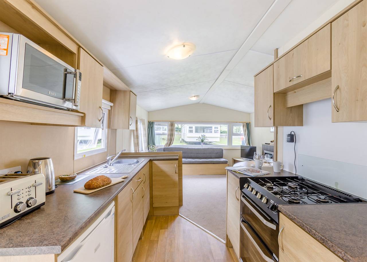 Silver 2 Bedroom Caravan, Sleeps 6 P in St. Helens, Isle of Wight
