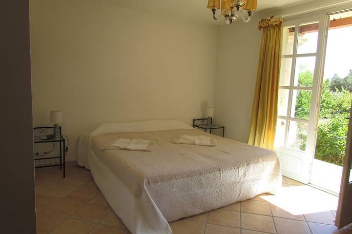 Location de vacances pour 8 personnes, avec jardin et jacuzzi à Gargas - 3