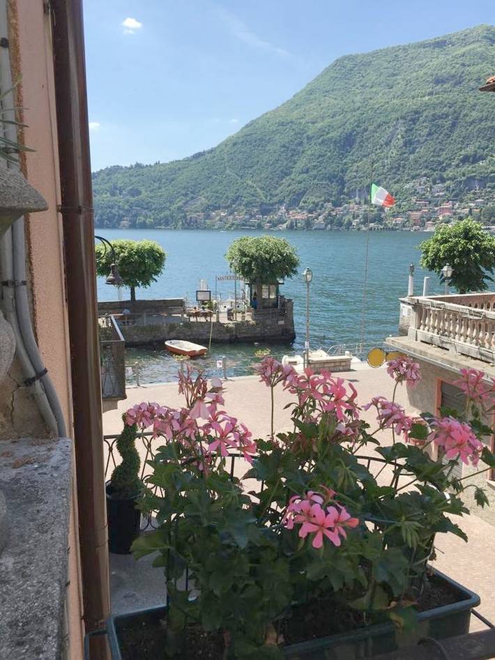 Chambre d’hôte pour 2 personnes, avec terrasse dans Torno