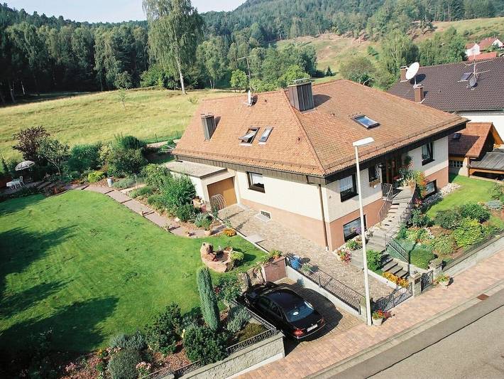 Ferienhaus für 2 Personen, mit Balkon und Garten - 1