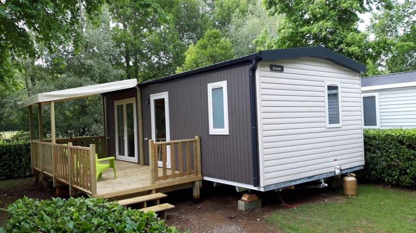 Mobil home pour 4 personnes, avec sauna ainsi que jacuzzi et bassin pour enfant à Aramits - 3