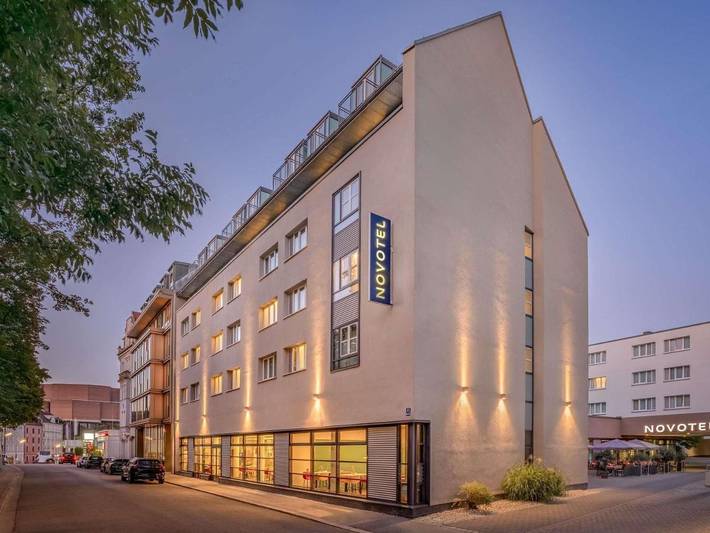 Hotel für 2 Personen, mit Terrasse und Pool sowie Sauna in Deutsches Museum (München)