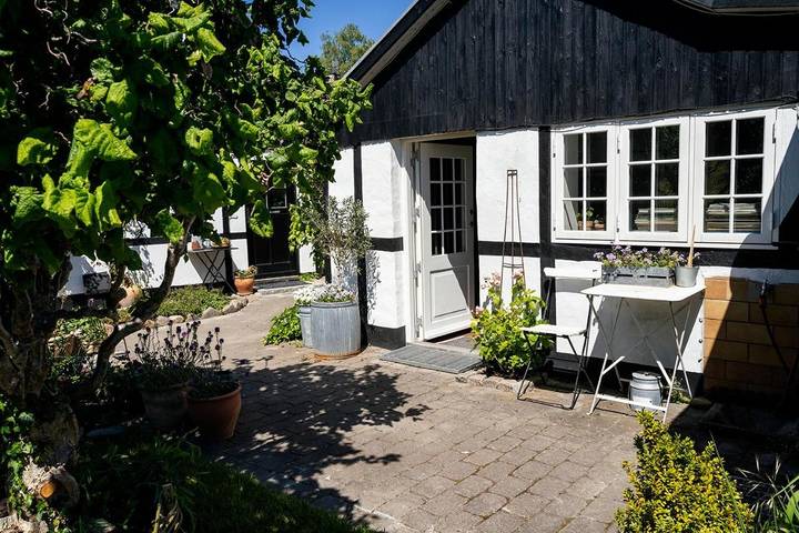 Bed and breakfast for 2 personer, med Terrasse og Have i Roskilde