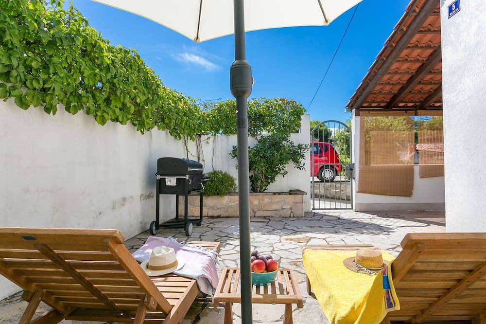 Ferienhaus mit Parkplatz Milna, Brac (K-20140) in Milna, Brac