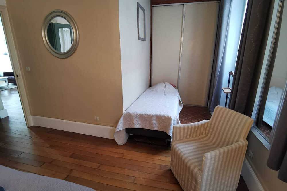 Appartement entier, Gîte Appart \"Les Oiseaux \" avec vue sur Loire in Orléans, Vallée de la Loire