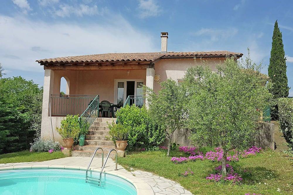 Ruhige Villa mit Talblick in Saint-Laurent-de-Carnols, Nimes und Umgebung
