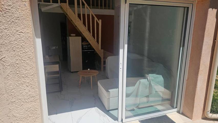 Location de vacances pour 8 personnes, avec jacuzzi ainsi que piscine et jardin à Pourcieux - 3