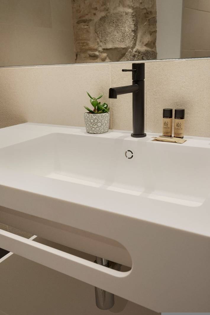 Apartamento entero, Apartamento de vacaciones para 4 personas con balcón in Gerona, Gironés