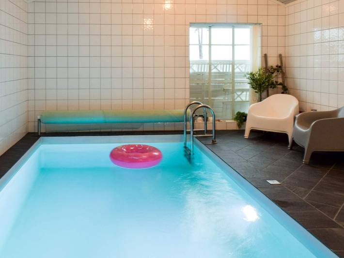 Ferienhaus für 10 Personen, mit Terrasse und Sauna sowie Garten und Pool in Fredrikstad