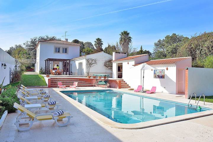 Ferienhaus für 10 Personen, mit Terrasse und Garten - 1