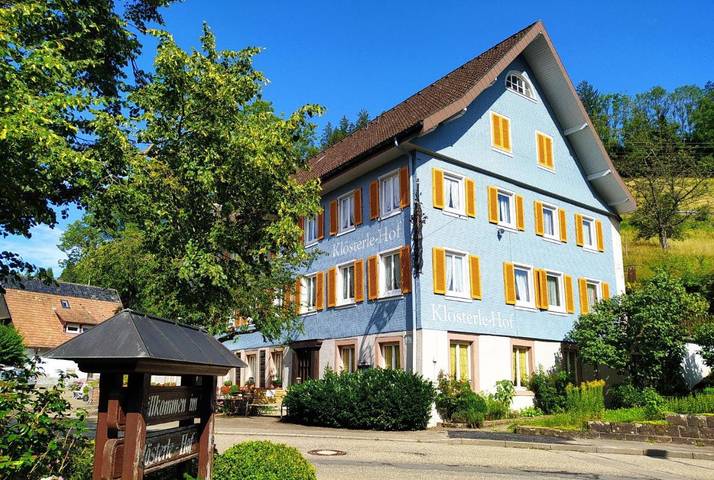 Hôtel pour 3 personnes, avec terrasse et jardin