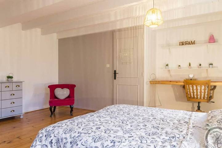 Gîte pour 8 personnes, avec jardin à Les Pieux - 2