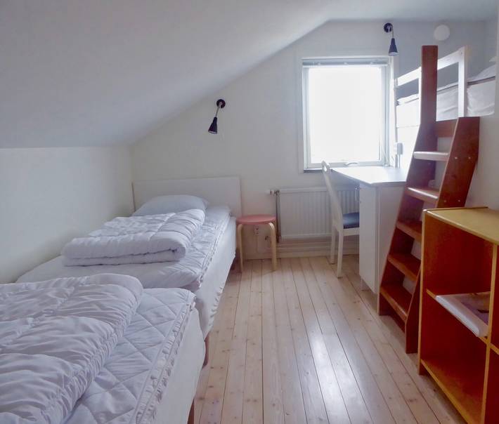 Hel lägenhet, Lägenhet för 7 Personer med trädgård in Öckerö, Västra Götalands län