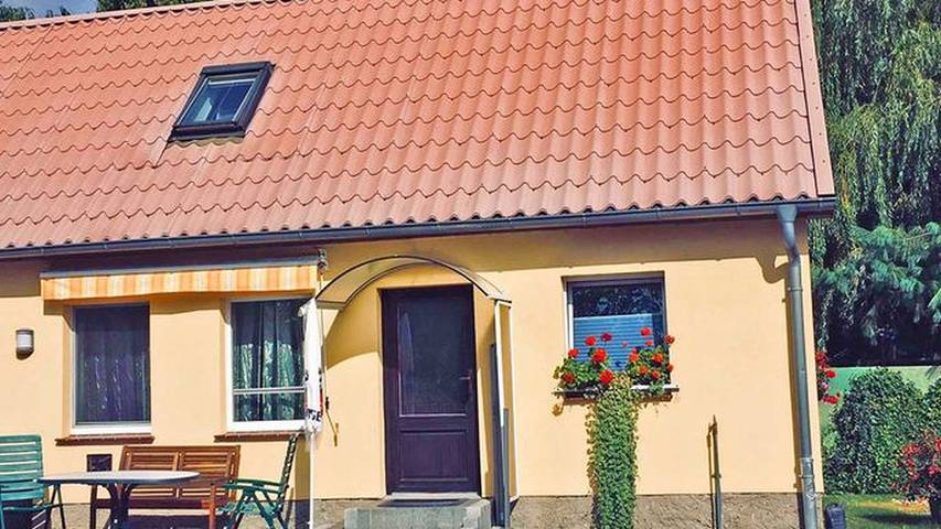 Ferienhaus für 5 Personen, mit Garten in Kröslin