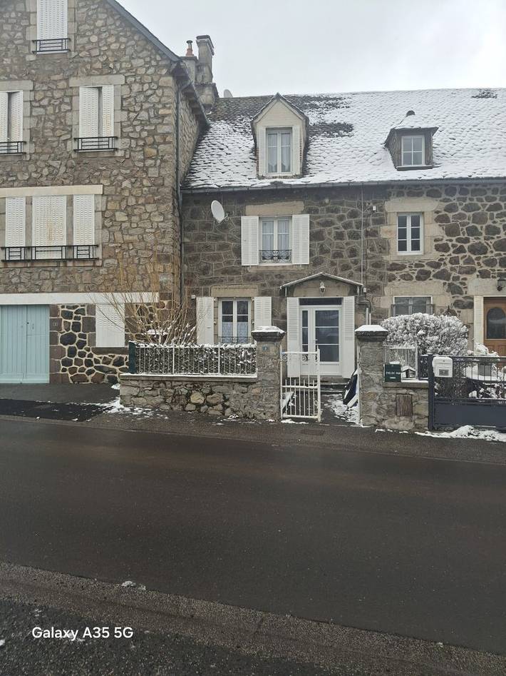 Gîte pour 6 personnes, avec terrasse - 1